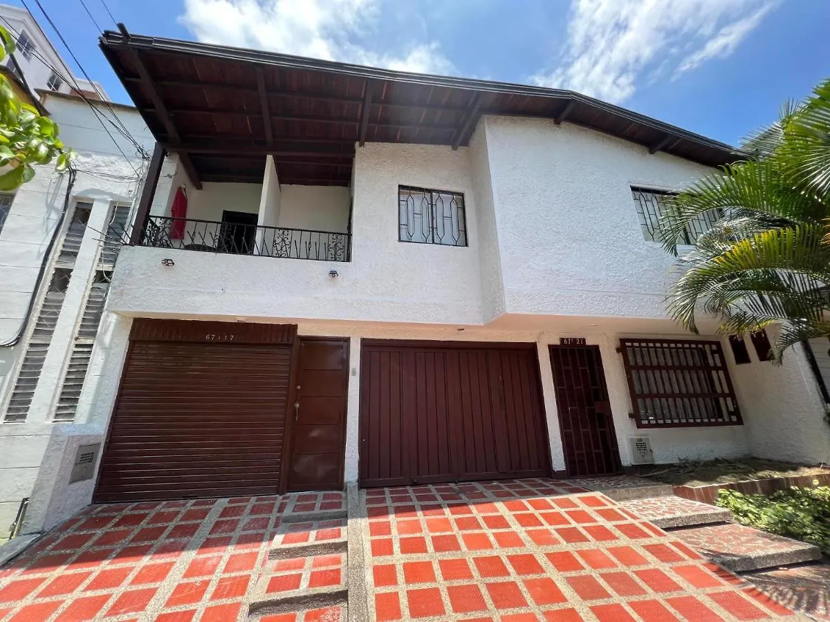 Apartamento Amoblado Sector Laureles-Estadio Hasta 6 Personas - Praga Medellín Colombia